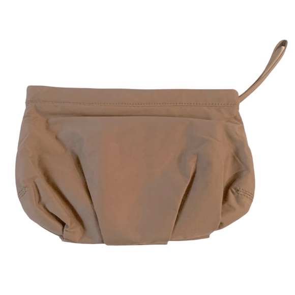 GAP Ruffle Bohemian Magnetic Band Close Clutch Purse with Wrist Strap - Picture 5 of 6